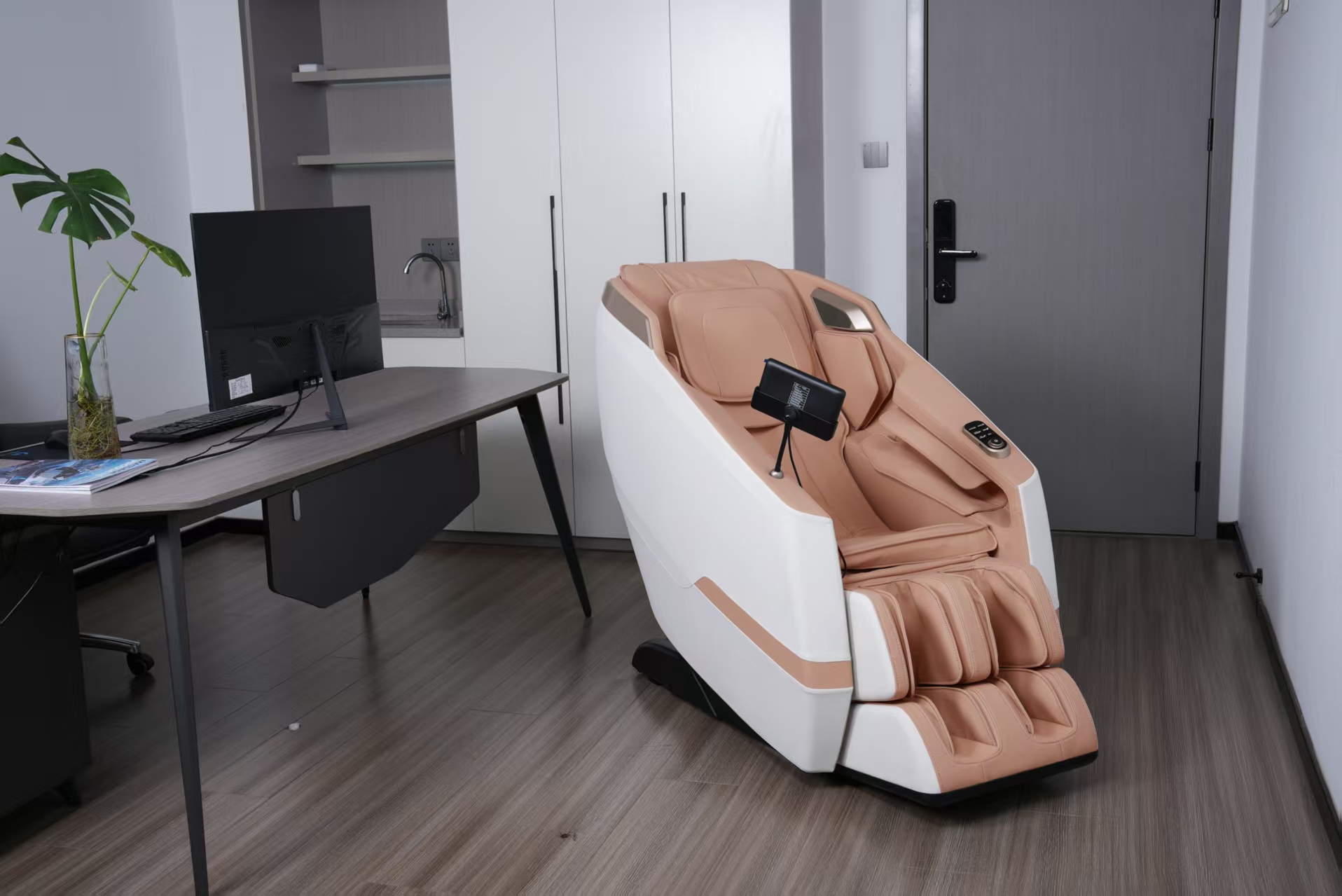 Omni Plus Tan Front